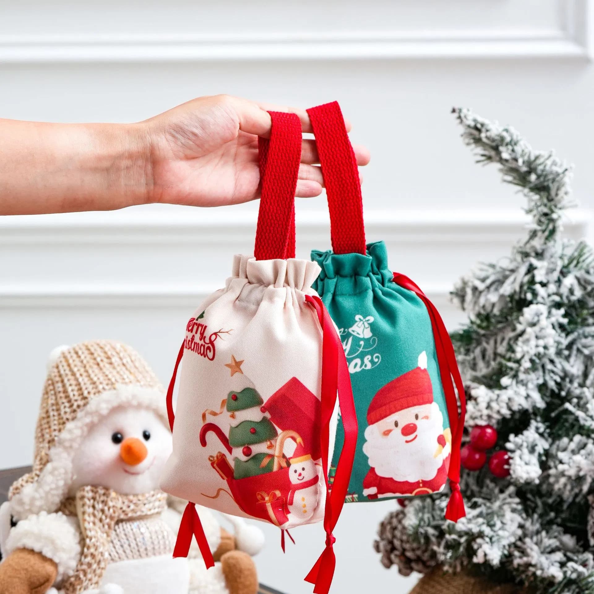 Low MOQ Digital Printing Dye Sublimation String Hand Bag Merry Christmas Gifts Drawstring Gifts Pouch