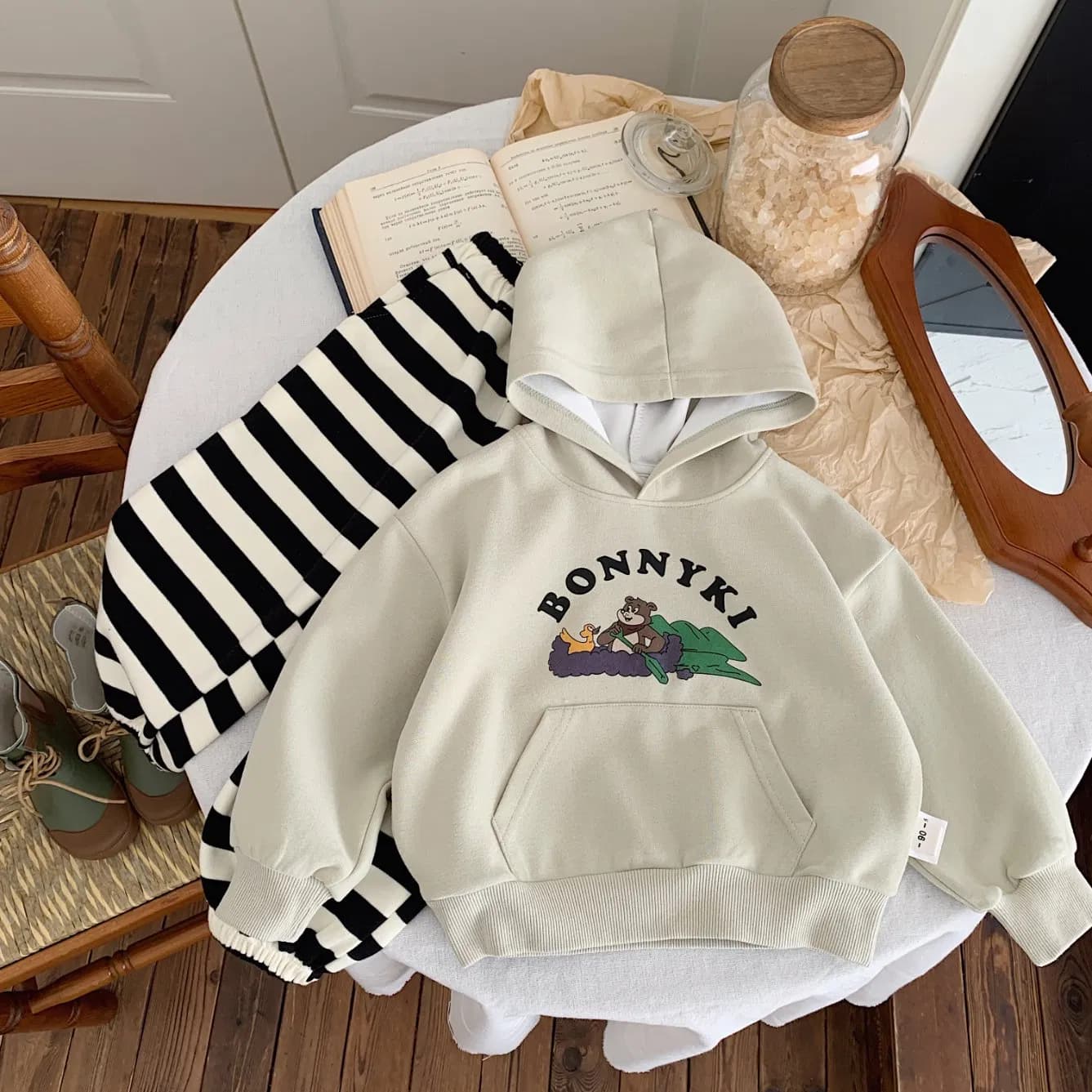 Kids Loose Fit Hoodie - Round Neck Long Sleeve Pullover