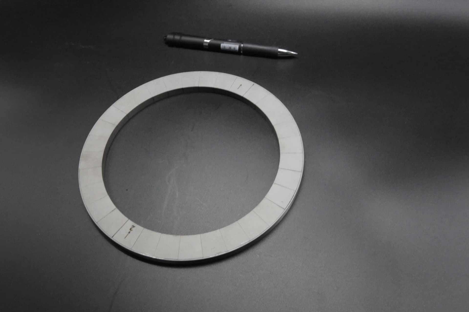 High-Power SmCo Halbach Array Magnet Assembly for Magnetic Couplings