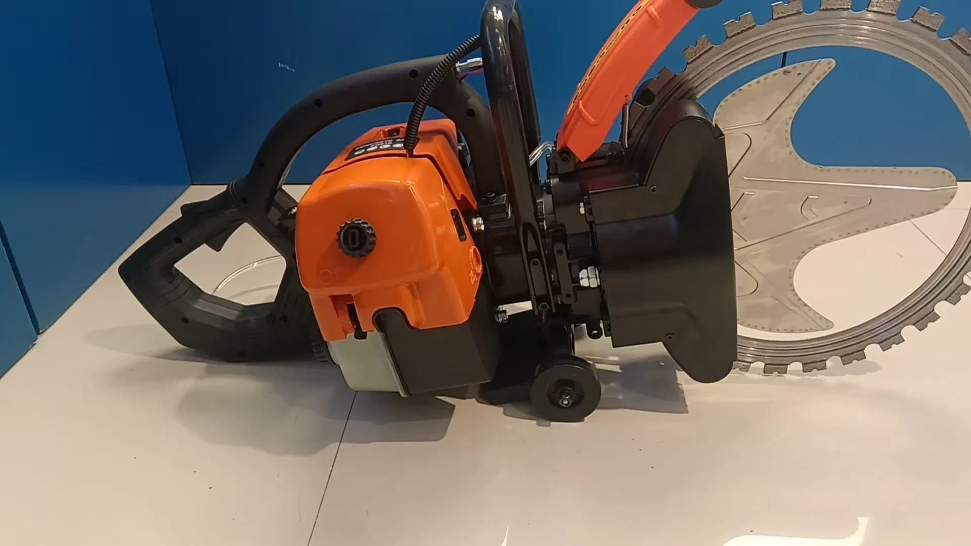 Gasoline Concrete Wall Chaser Cement Cutting Machine 5100W 2800r/Min Ring Saw