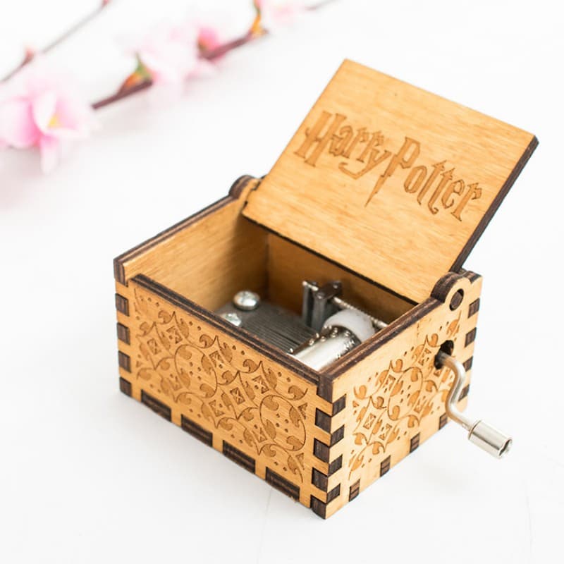 Wholesale Price OEM Manufacturer Personalized Cajas Musicales Navidad Gifts Custom Design Printing Carving Wind up Wood Wooden Music Musical Box Factory