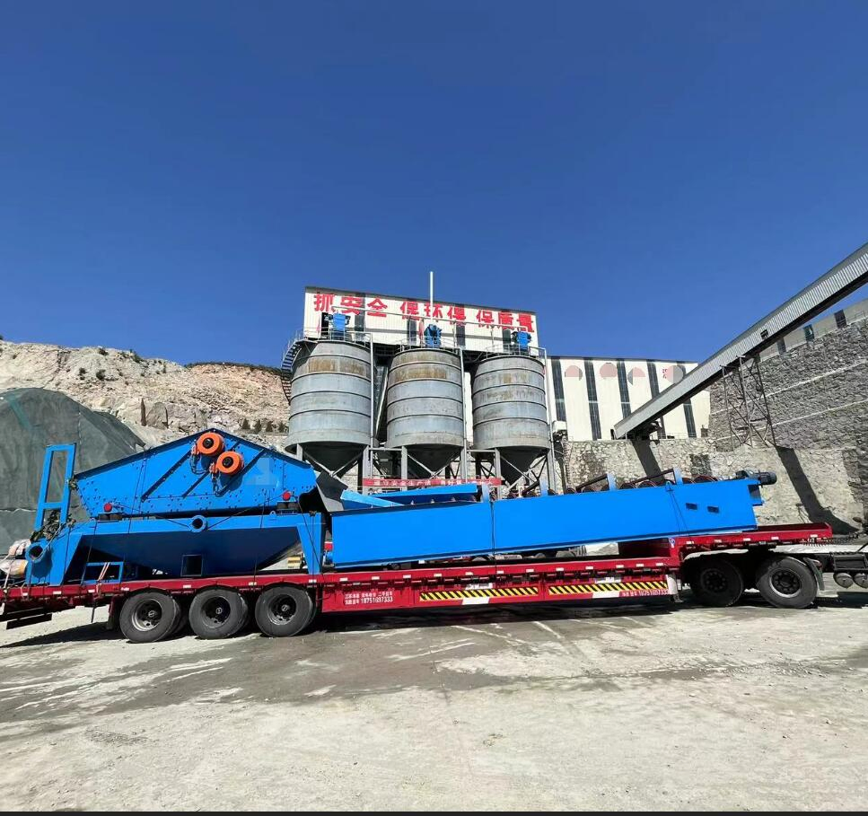 Spiral Sand Washing Machine with Bottom Price Used for Sand Factory