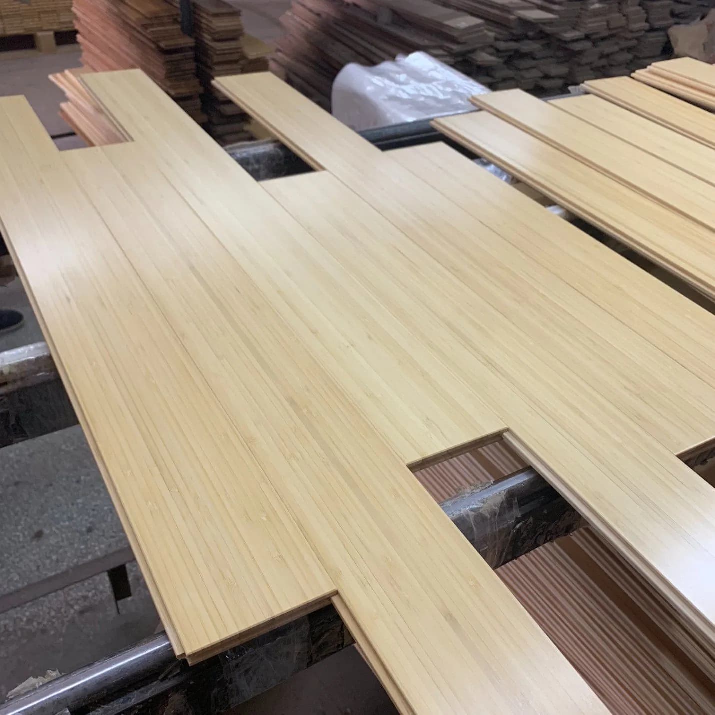 14mm Carbonized Strand Woven Bamboo Flooring for Indoor Living Room Decoration with T&G Joint and CE Certificate