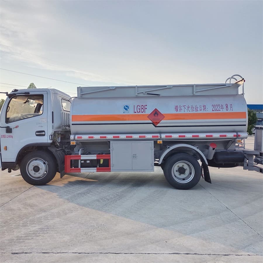 Factory Price Diesel Refueling Truck - Dongfeng Forika 8.4 M³
